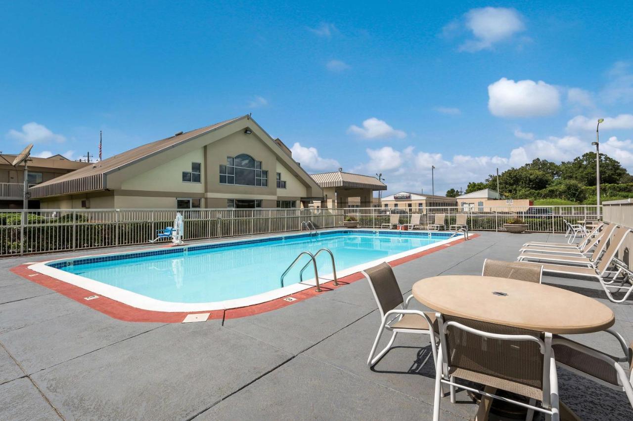 Best Western University Inn Tuscaloosa Extérieur photo